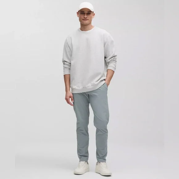 Lululemon ABC Slim-Fit Trouser 30L
Stretch Cotton VersaTwill - Picture 2 of 8